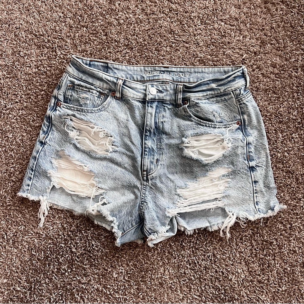 AE high-waisted mom shorts (NWOT)